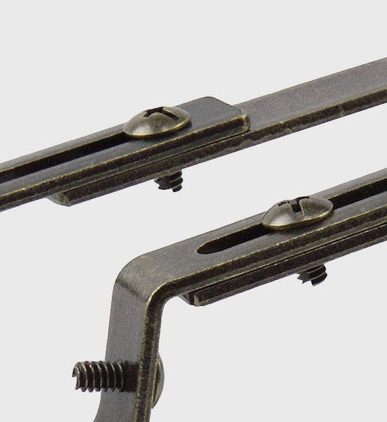 ADJUSTABLE BRACKET