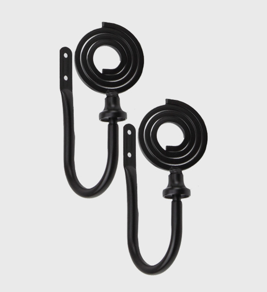 COIL HOLDBACK